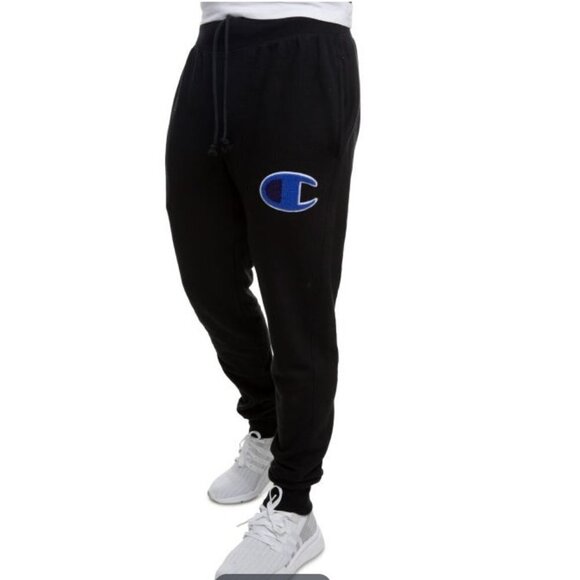 CHAMPION black Reverse Weave Large Carpet LOGO Jogger - Picture 1 of 8